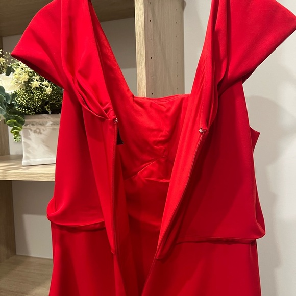 Elegant Lined Red Knot-Front Midi Dress Medium - Picture 8 of 11